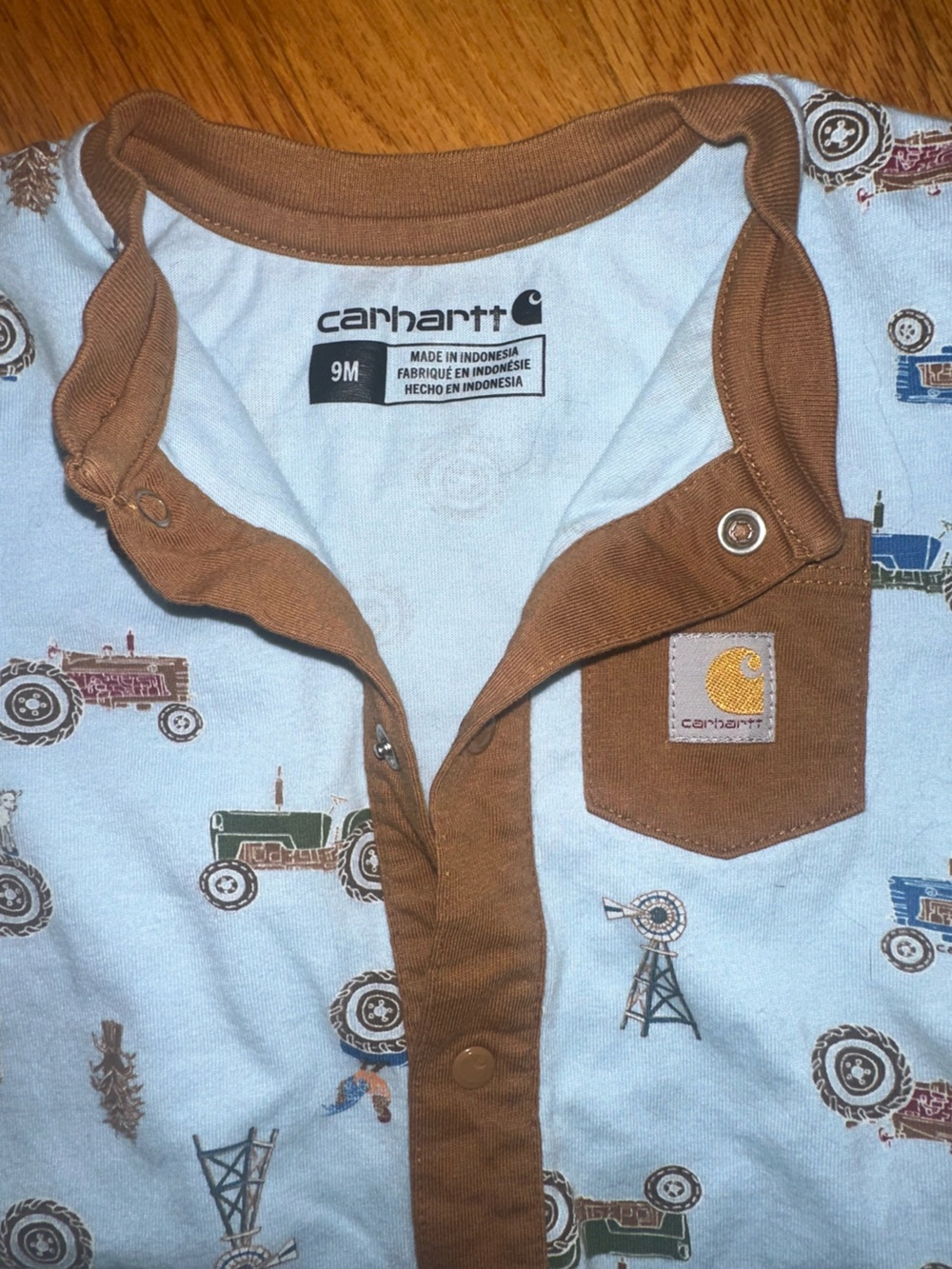 Baby Boys Carhartt Coverall Tractor Print 9M - Picture 3 of 3